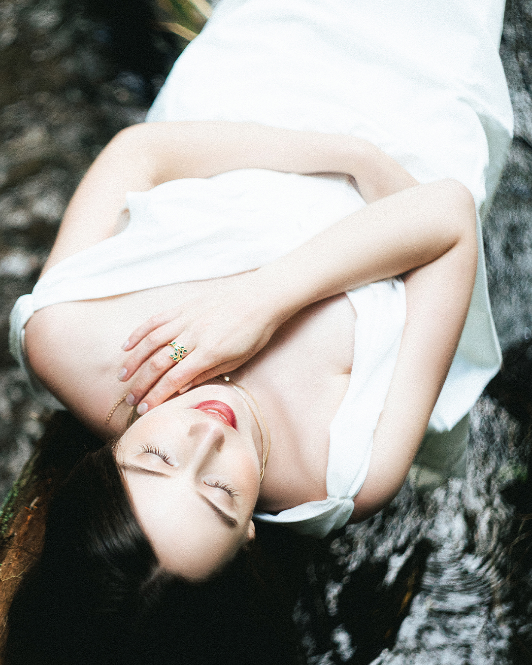 Ethereal Film-like Portraits at a Glacial Waterfall Near Mount Hood — photograph 5 of 20